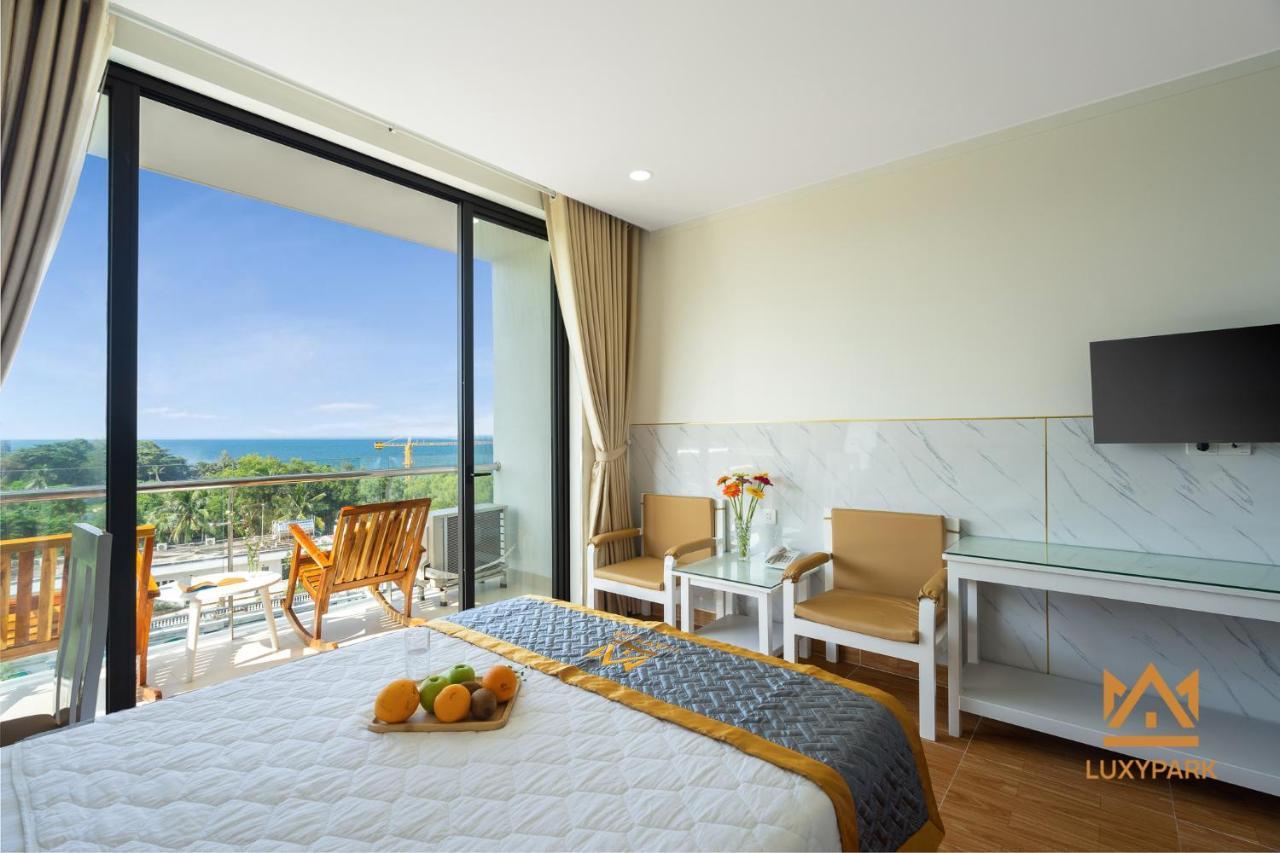 Luxy Park Hotel Phu Quoc Romantic Sunset Exteriör bild