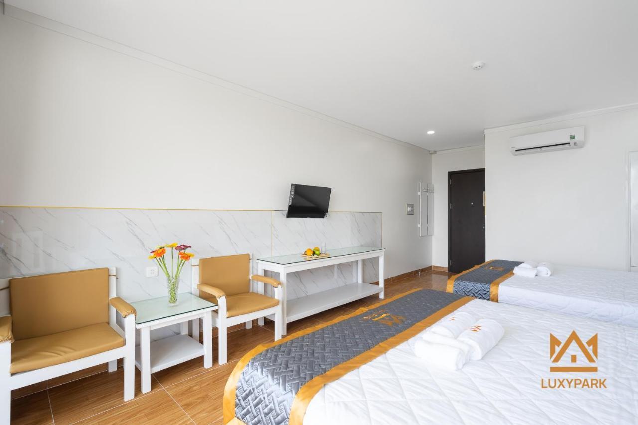 Luxy Park Hotel Phu Quoc Romantic Sunset Exteriör bild